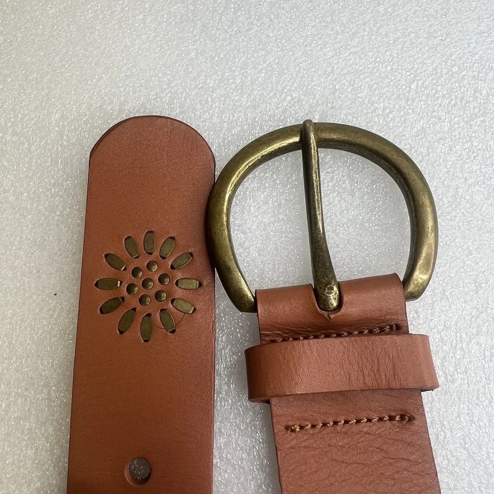 Linea‎ Pelle Anthropologie Brown Genuine Leather Metal Floral Studded Belt M